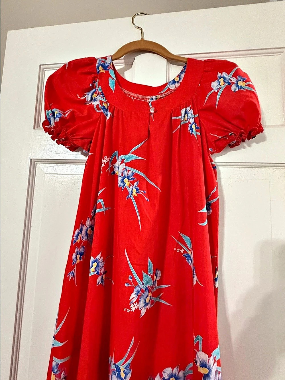 1970s Vintage NIKKY Hawaiian Maxi Dress Red & Blue